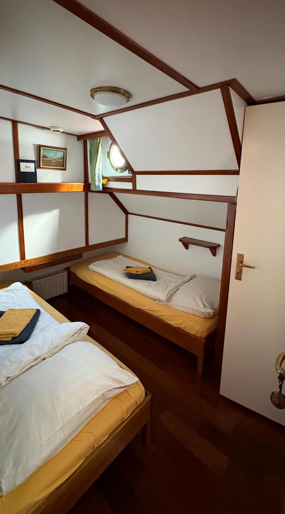 Hotelboot Zwaan Amsterdam Exteriör bild
